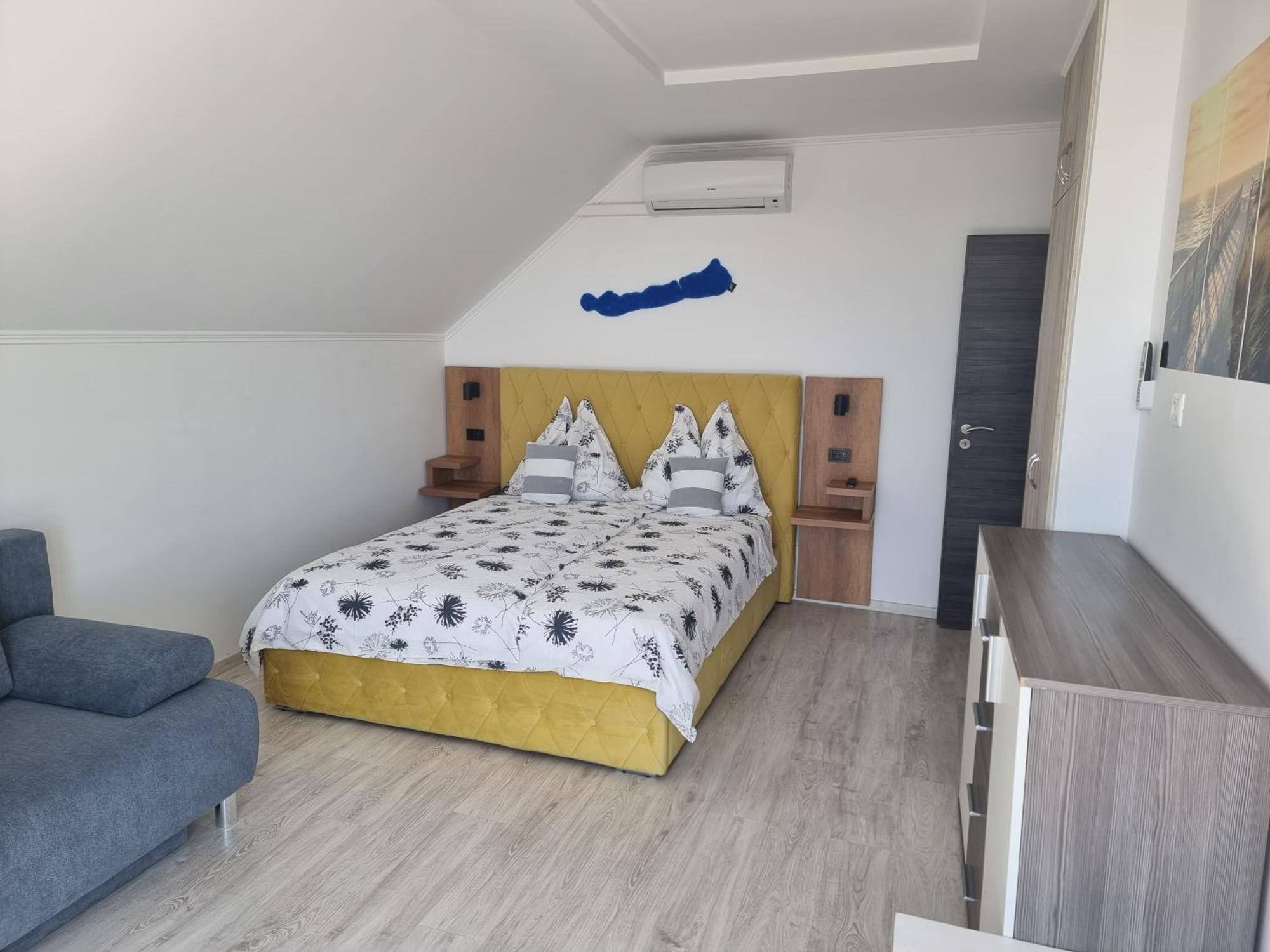 Lakeview Apartments Balatonfuered ภายนอก รูปภาพ