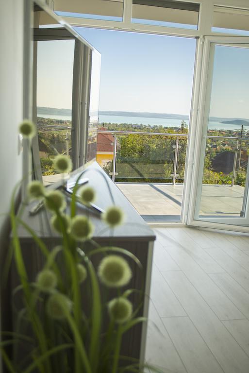 Lakeview Apartments Balatonfuered ภายนอก รูปภาพ