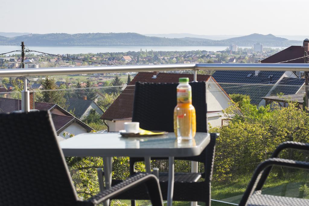 Lakeview Apartments Balatonfuered ภายนอก รูปภาพ